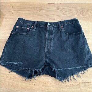 Levi 501 Original Fit High Rise Women’s Jean Shorts Size 34